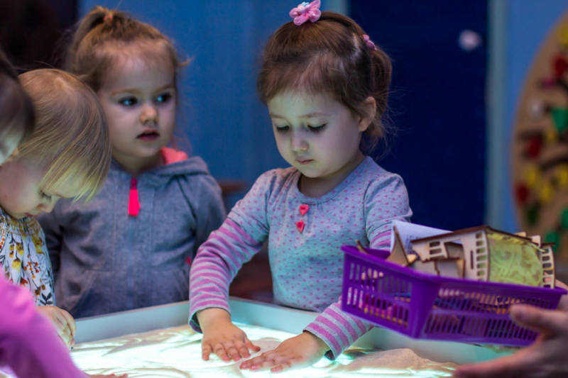 Фото - Детская библиотека Новокузнецка победила в федеральном конкурсе, представив проект инклюзивной сказкотерапии