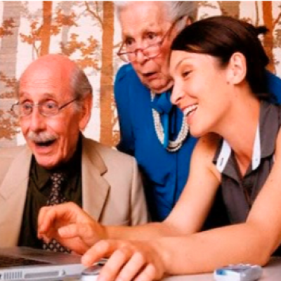 «Бабушка + дедушка = онлайн»