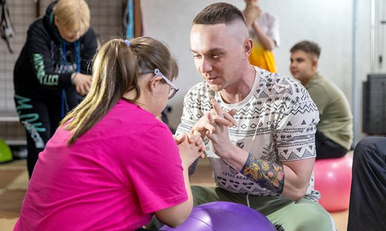 pic. Радость движения: как проходят тренировки особенных участников забега &laquo;Дай пять!&raquo;