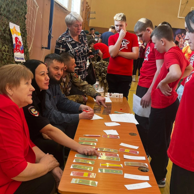 Стальные сердца Новокузнецка: открой тайны трудовой доблести