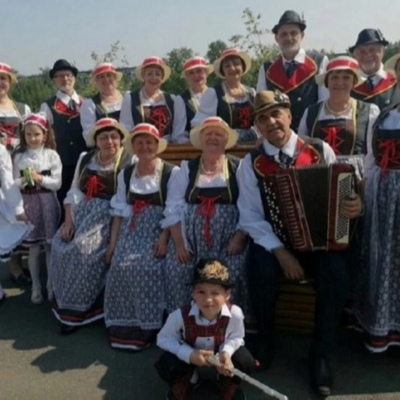 Вместе дружная семья!