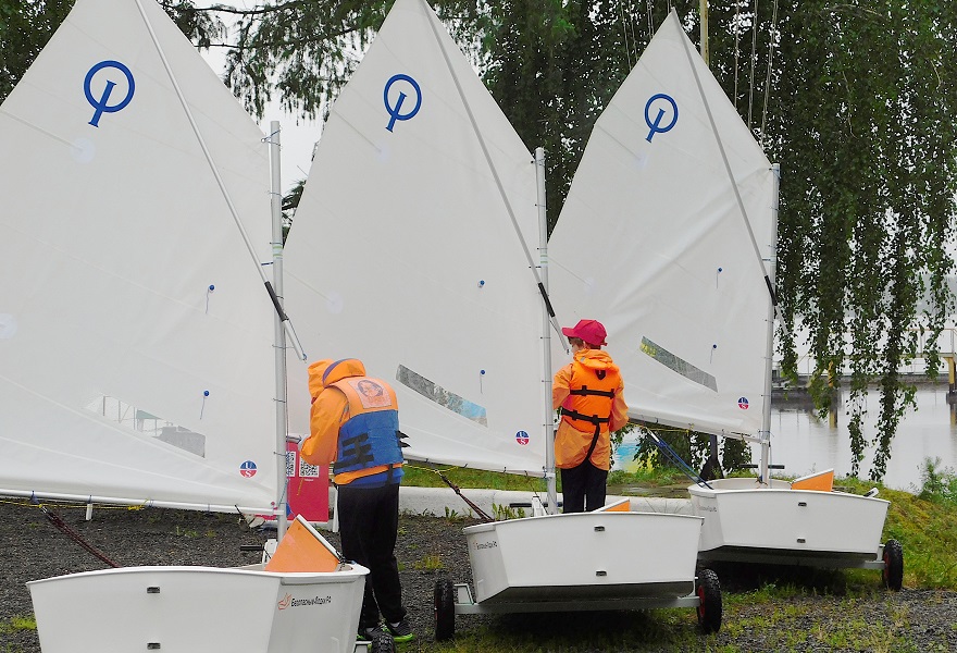 Фото - «Ребячья пристань» и четыре «Неубиваемых оптимиста»: как ЕВРАЗ помог юным тагильским морякам