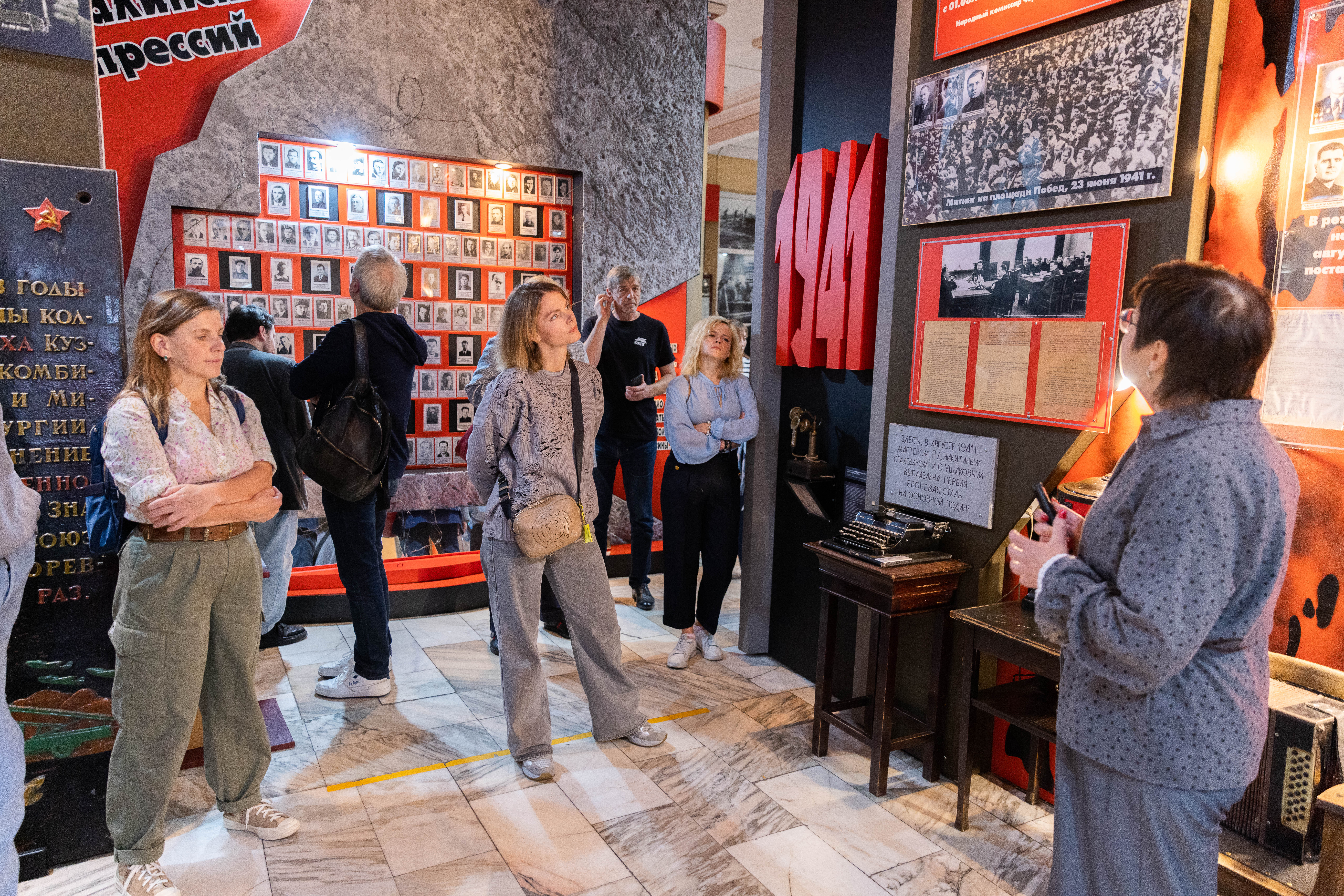 Фото - ЕВРАЗ организовал гастроли театра из Санкт-Петербурга