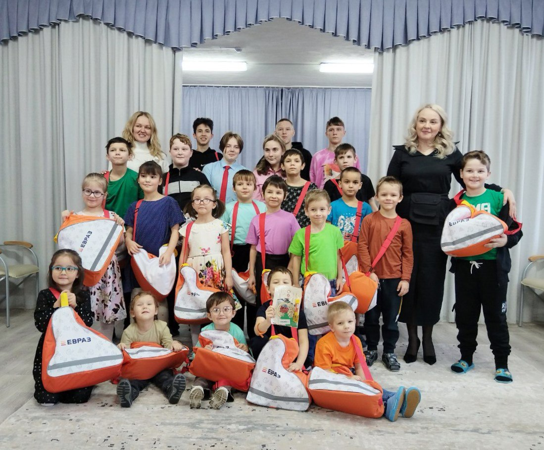 Фото - ЕВРАЗ – детям: Как прошел марафон добрых дел в дивизионе «Ванадий»