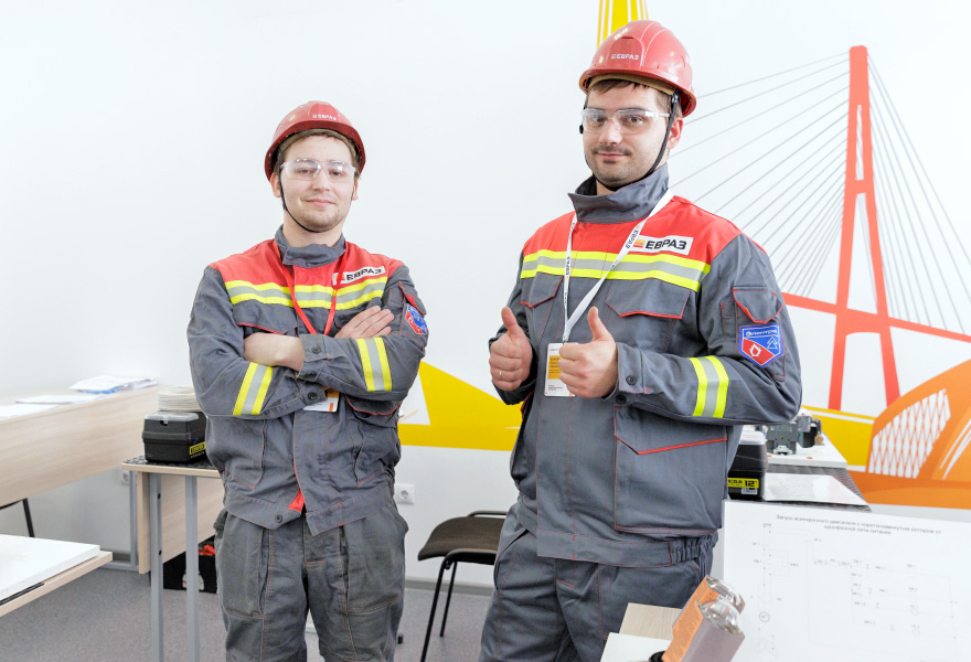 Фото - ЕВРАЗ открыл новые учебные лаборатории в таштагольском Центре профессиональных компетенций