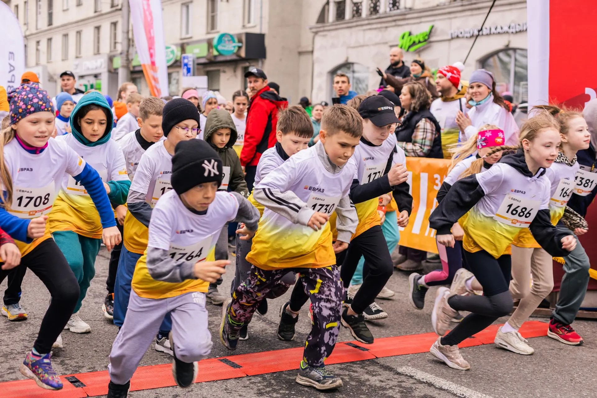 Фото - Спортивный праздник «Дай пять!» вновь объединил жителей Новокузнецка