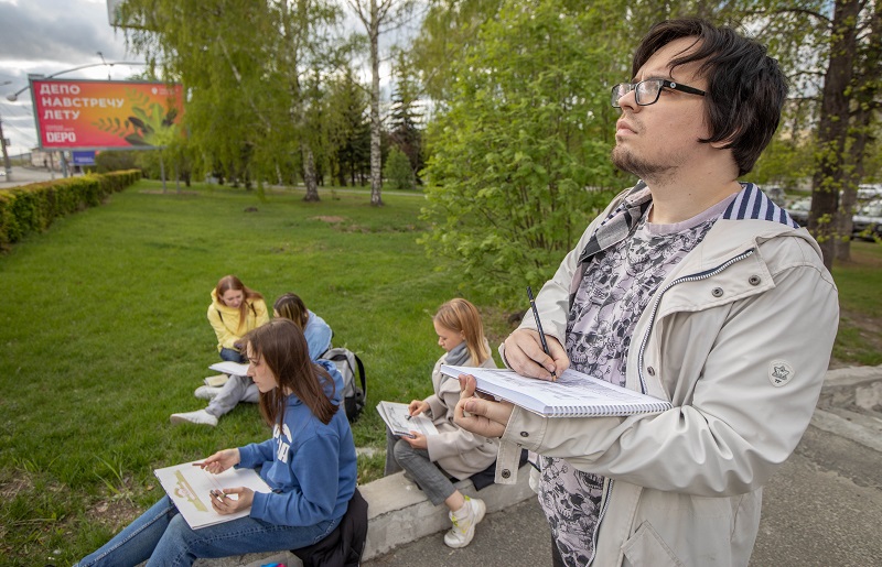 Фото - Рисуют город и проводят экскурсии: какие они — «Люди будущего»?
