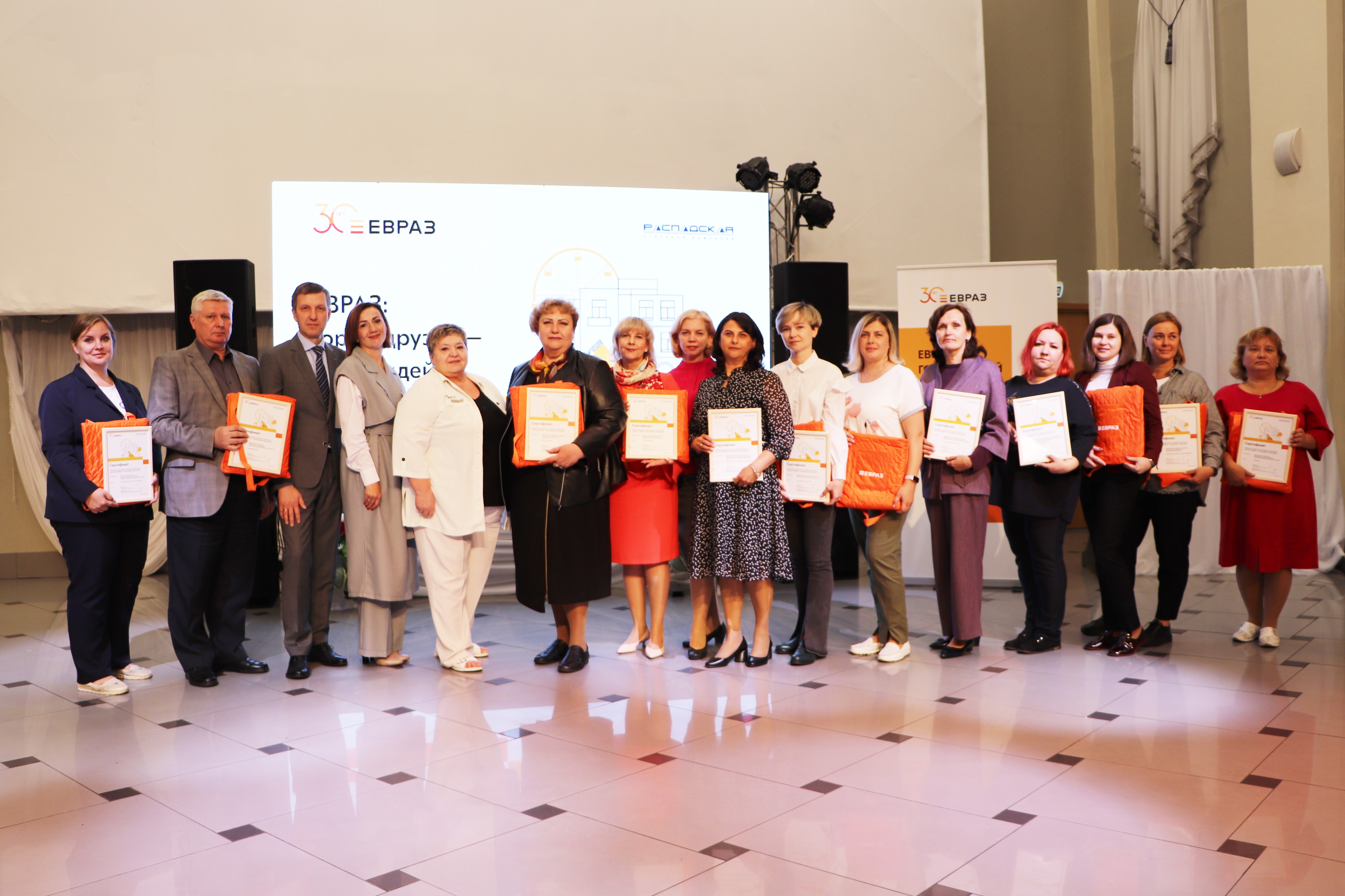 Фото - В 2022 году ЕВРАЗ выделил 22,5 млн рублей для реализации социальных проектов конкурса «ЕВРАЗ: город друзей – город идей!».